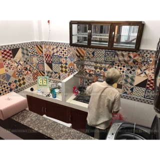 Decal gạch bông dán bếp vintage