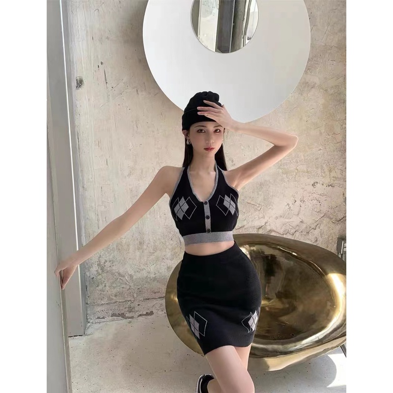 Áo Dệt Kim Sát Nách Dáng Ôm Sọc Ca Rô Màu Sắc Tương Phản Thời Trang Cho Nữ