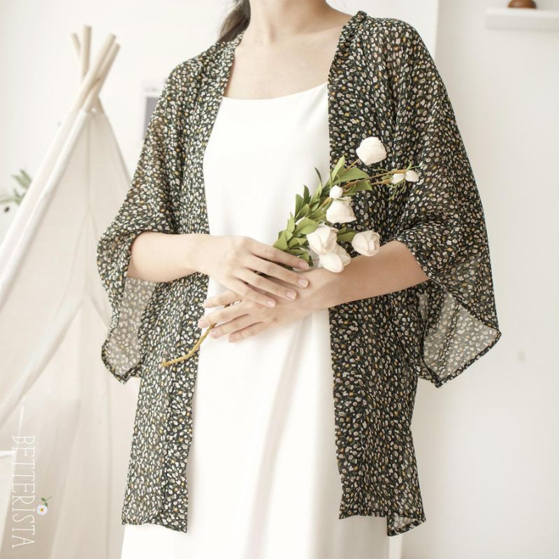 Áo khoác Kimono Đen Hoa Nhí Trắng