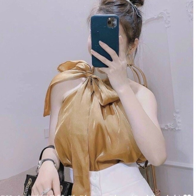 Hàng xuất đep Áo kiểu cổ yếm cột nơ xoè mặc được 2 kiểu