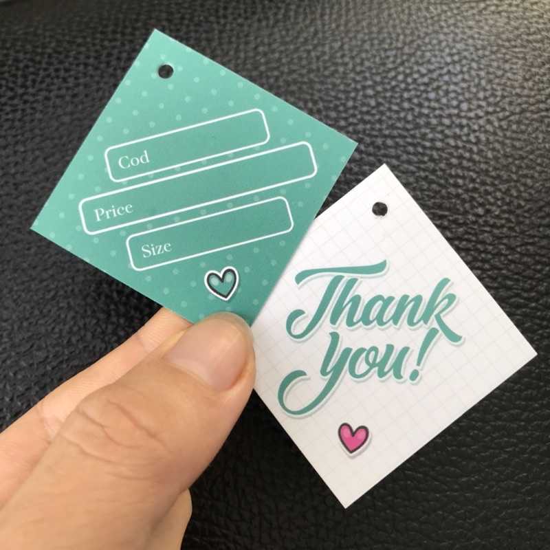 Tag Quần Áo, Mác Treo Quần Áo, Thẻ Treo Thời Trang Size 4,5x4,5cm Có Đục Lỗ , Chất Liệu C300 Cán Màng m6