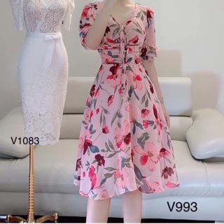 Đầm xoè hoa cổ tim tay lỡ rút dây xinh lung linh