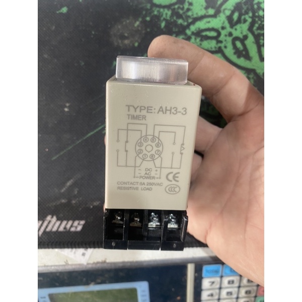 Relay Thời Gian CKC AH3-3 AC220V kèm đế tháo máy chưa qua sử dụng, đẹp như mới