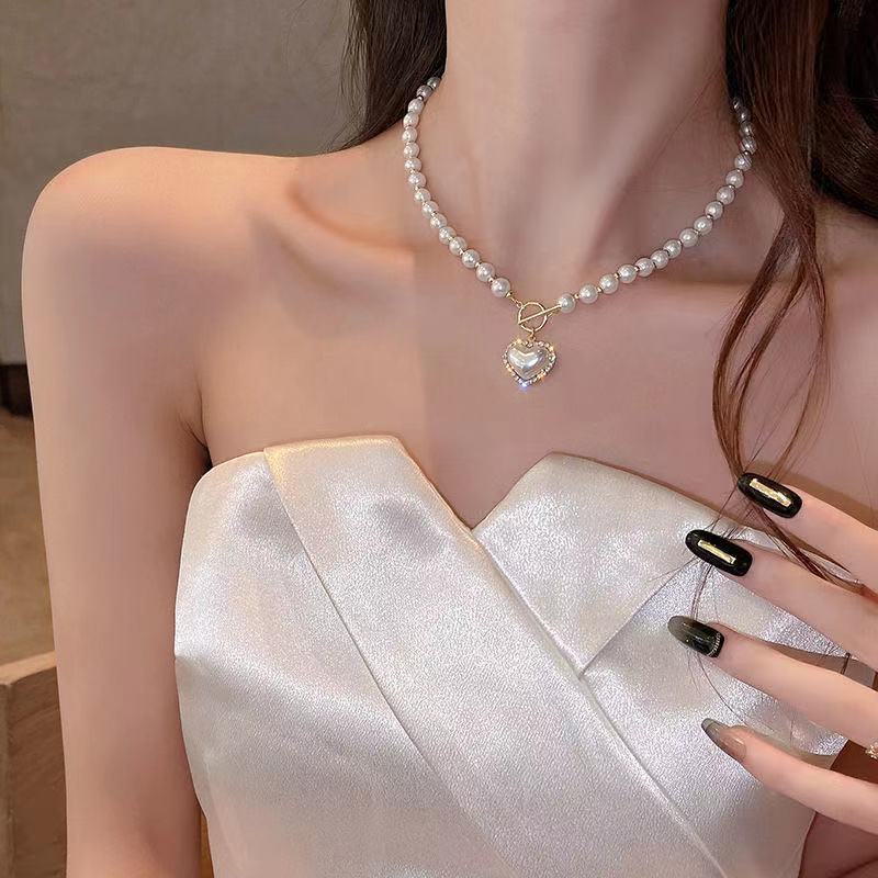 Vòng cổ chuỗi ngọc trái tim đính đá cực sang cho nữ