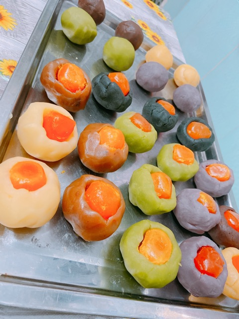 BÁNH TRUNG THU NGŨ SẮC NHIỀU MÀU 150g | BigBuy360 - bigbuy360.vn