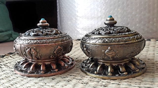 Lư xông trầm, đỉnh đồng mật tông khắc bát bảo cát tường lớn 9.5x7cm
