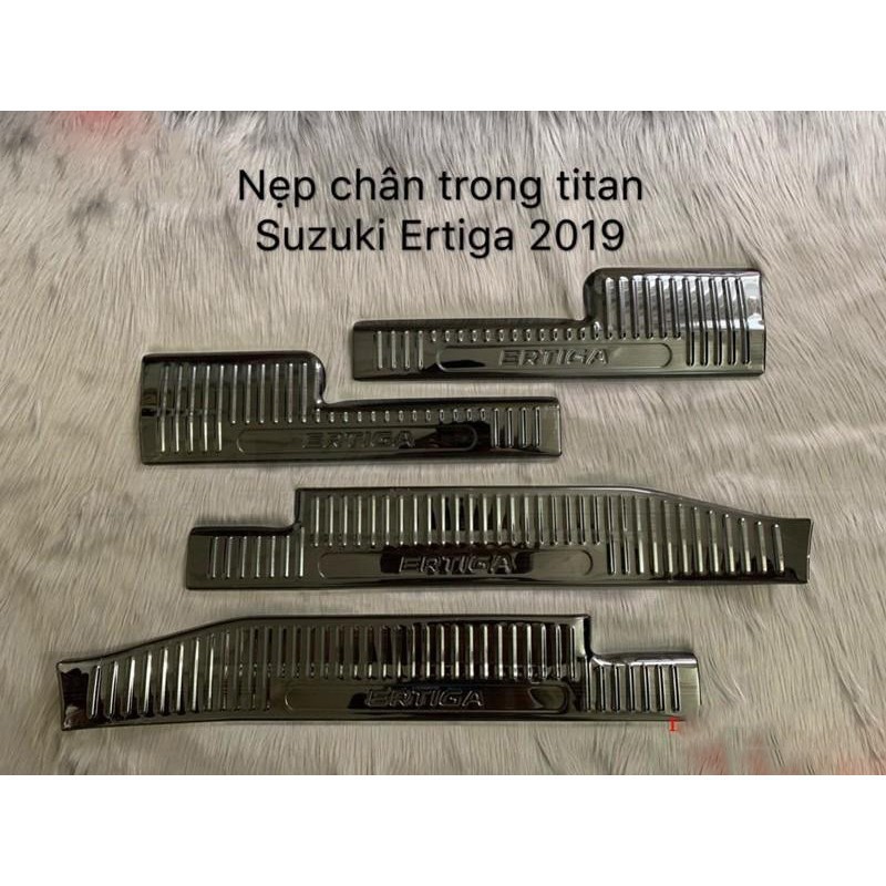Đồ phụ kiện suzuki ertiga218-220