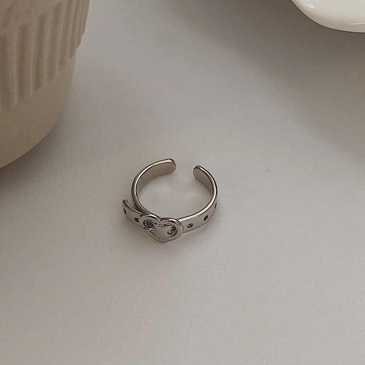 Nhẫn đeo ngón tay hình thắt lưng trái tim phong cách Hàn Quốc độc đáo