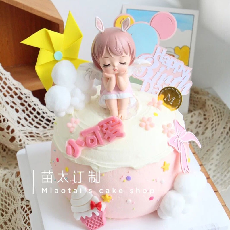 Trang trí bé gái thiên thần có cánh nhỏ - váy hồng