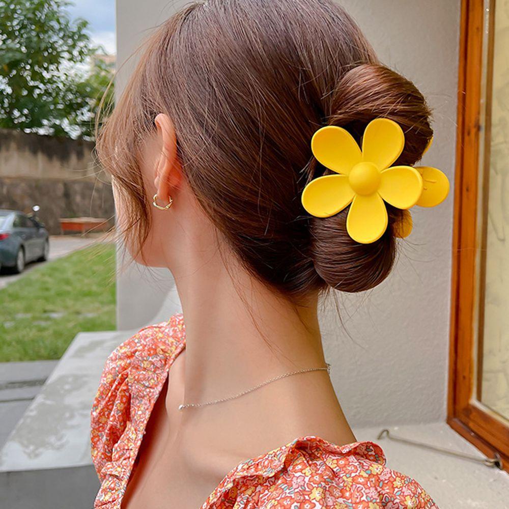 Kẹp Tóc Hình Cá Mập Đính Hoa Xinh Xắn Cho Nữ