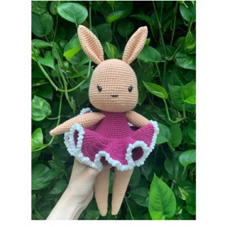 Thỏ ba lê len móc