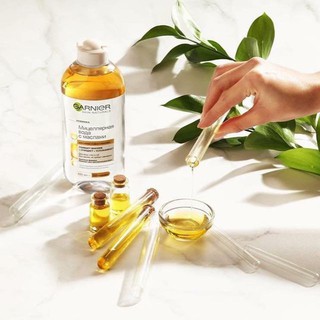 Tẩy trang Garnier dầu vàng