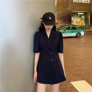 Đầm vest suông nút