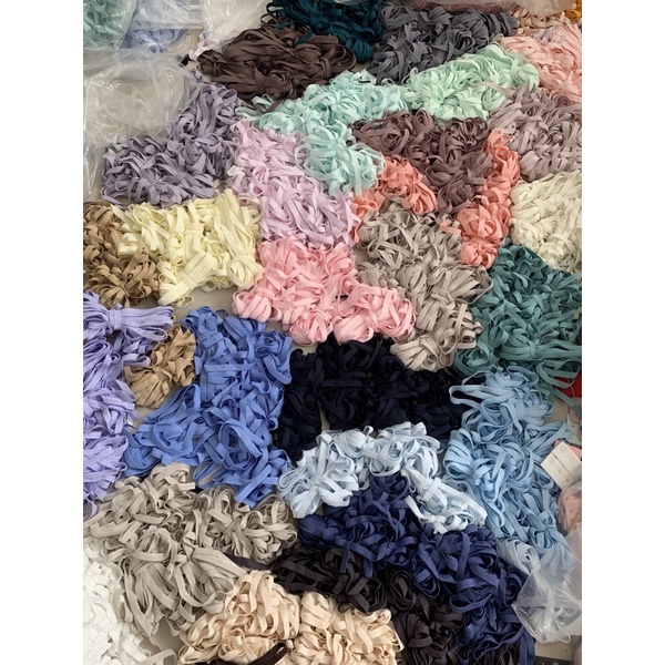 Set chun chip 13 màu (màu ngẫu nhiên)