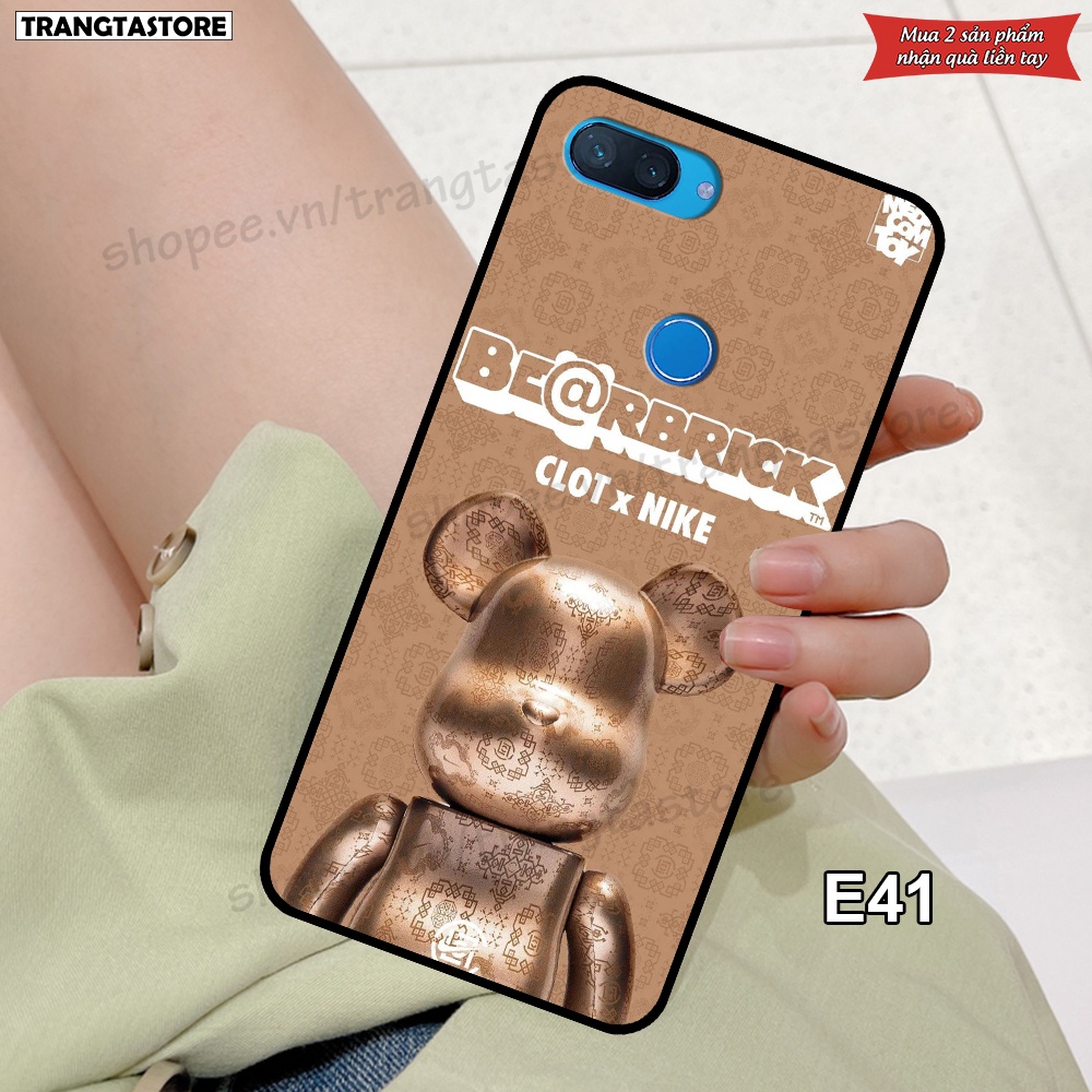 Ốp lưng Xiaomi Mi 8 Lite in hình đáng yêu - phi hành gia.