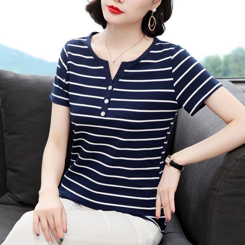 Áo thun tay dài cổ chữ V họa tiết kẻ sọc phối hàng nút plus size cho phụ nữ trung niên