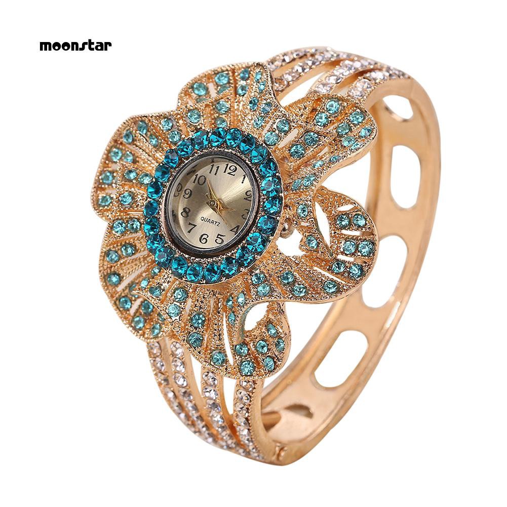 Đồng hồ nữ dây kim loại mặt hoa đính đá thời trang | BigBuy360 - bigbuy360.vn