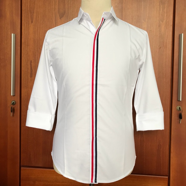 Áo sơ mi nam Thom Browne viền nẹp khuy cá tính
