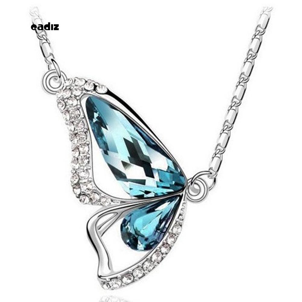 Bộ dây chuyền + hoa tai mặt hình bướm đính đá