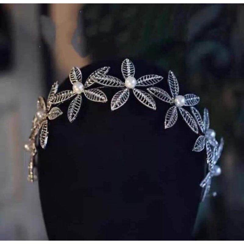 cài đá hoa cài tóc cô dâu