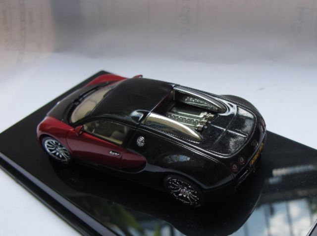 Xe mô hình Auto Art 1:43 - Bugatti Veyron Màu đen đỏ , hàng siêu hiếm