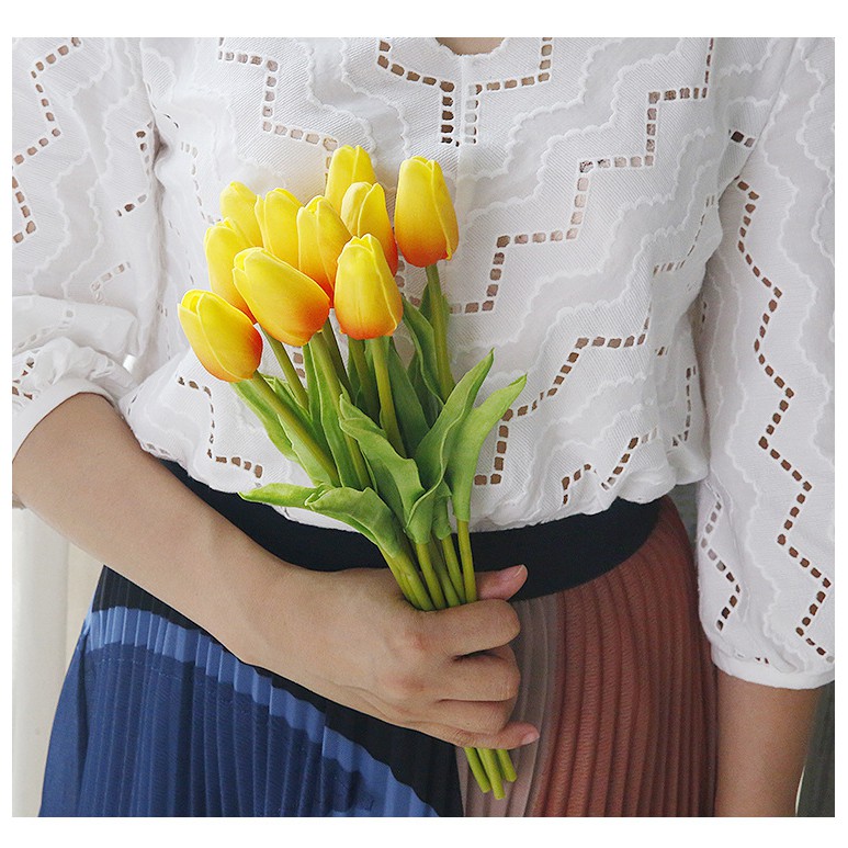 Hoa tulip mô phỏng làm phụ kiện decor trang trí chụp ảnh - giống hoàn hảo