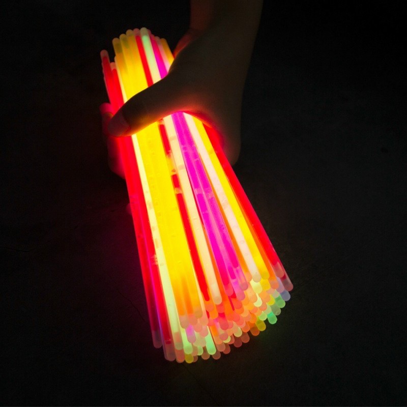 ĐỒ CHƠI, SẢN PHẨM GIẢI TRÍ HỘP 100 QUE PHÁT SÁNG DẠ QUANG LIGHTSTICK CHO NAM NỮ VÀ TRẺ EM