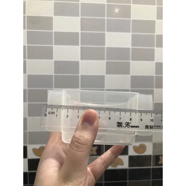 Cóng máng chim yểng đựng thức ăn cho gà chim chất liệu nhựa cứng màu cốc yểng