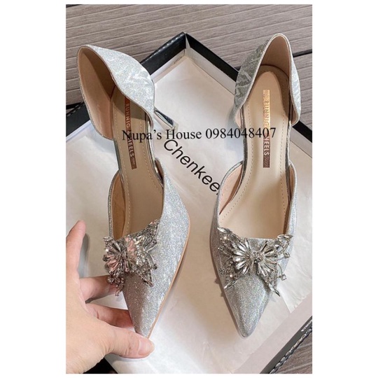 Giày cao gót khoét eo