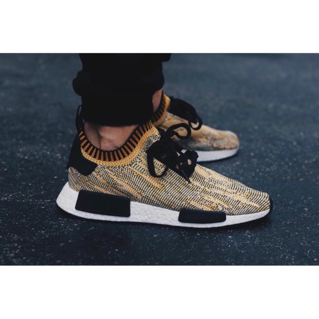 GIÀY THỂ THAO SNEAKER NMD R1 RED | BigBuy360 - bigbuy360.vn