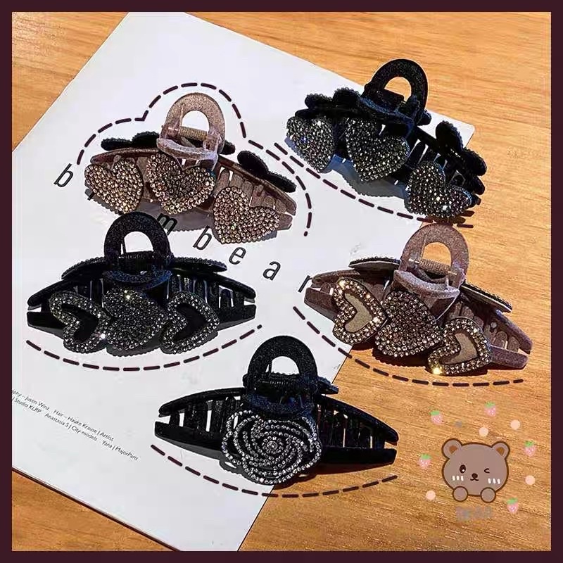 Cặp tóc nhung đính hạt sáng lấp lánh