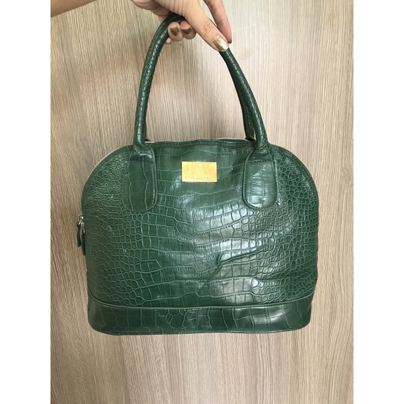 Túi Si hến da dập vân màu xanh lá hiệu visit new york