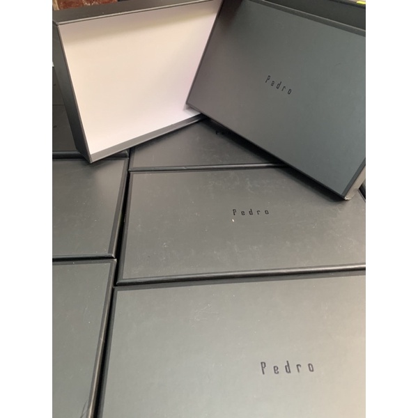 HỘP GIẤY ĐỰNG PEDRO Siêu đẹp