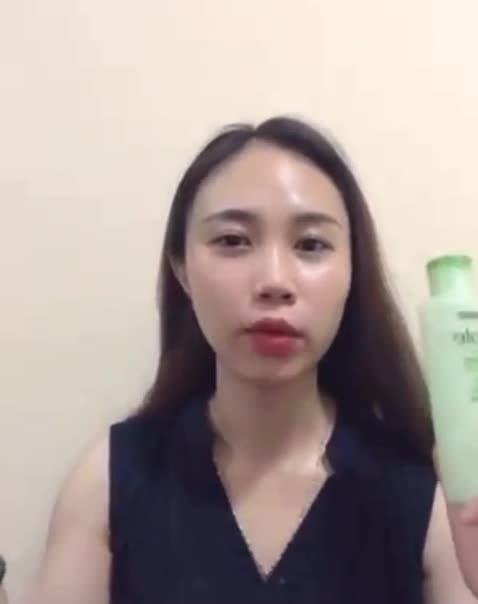 Toner Nước Hoa Hồng Simple Soothing Facial Skind To Skin Dành Cho Da Nhạy Cảm 200ml Mẫu Mới | BigBuy360 - bigbuy360.vn