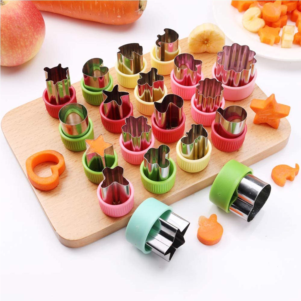 Set 3 Khuôn Tạo Hình Rau Củ Quả Bằng Inox Dễ Thương