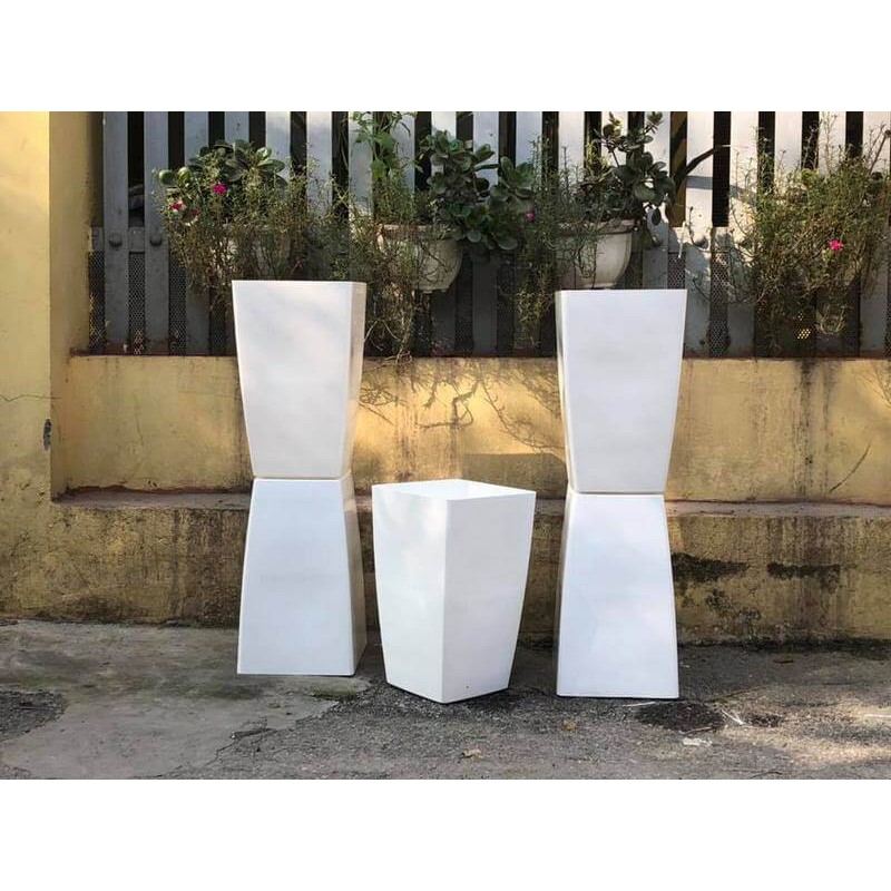 Chậu vuông cao trắng kt 24x40cm