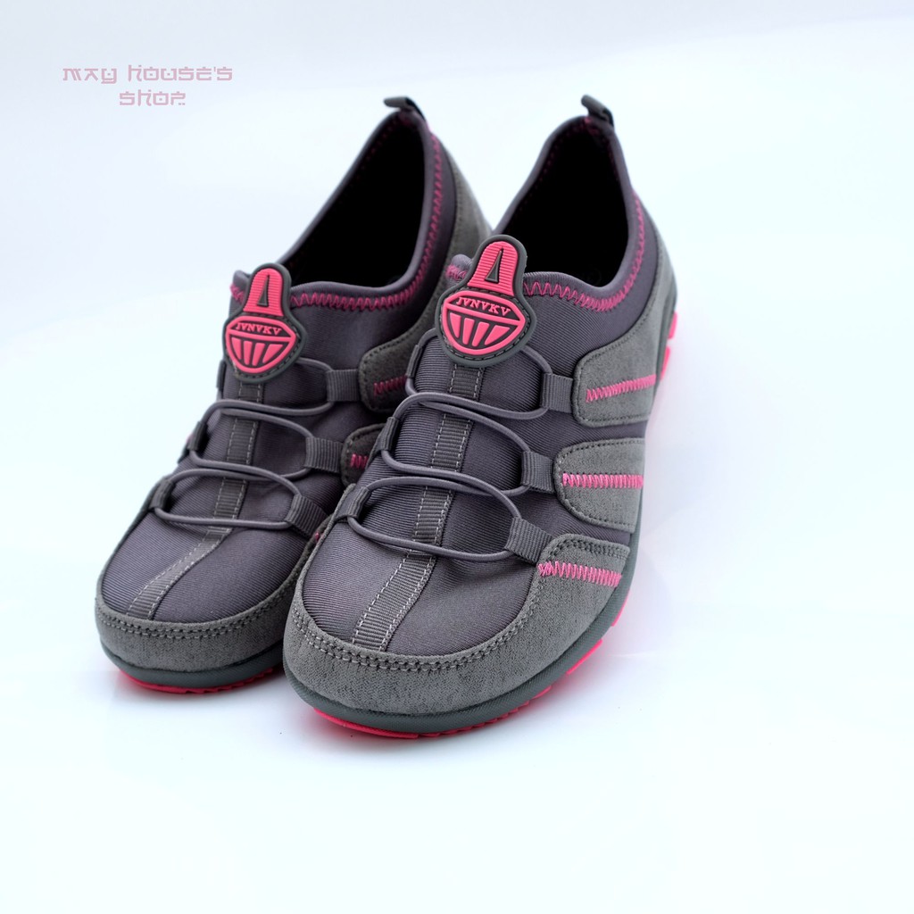 Giày thể thao cho phụ nữ, giày lười nữ màu đen đế hồng – May House Shop