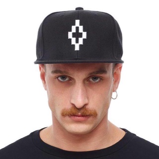 Nón Marcelo Burlon cao cấp