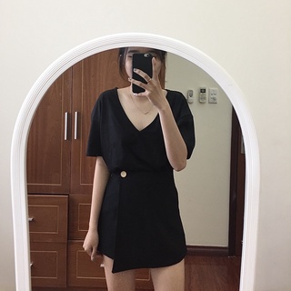 Áo thun basic cổ V (Trắng - Đen)