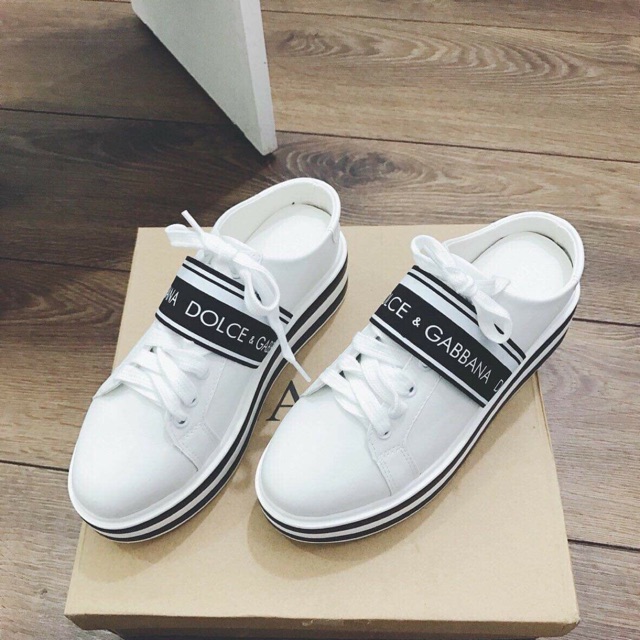 Sục bánh mỳ D&G