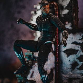 Mô hình Mafex Black Panther