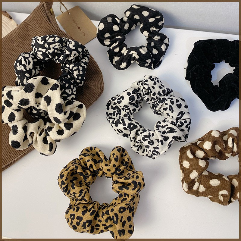 Cột Tóc Vải Scrunchies Họa Tiết Bò Sữa Đáng Yêu