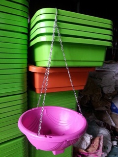 Chậu hoa nhựa dài 68cm