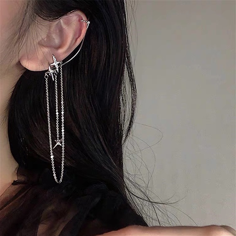 Khuyên kẹp vành tai đính đá zircon lấp lánh kiểu dáng sang trọng