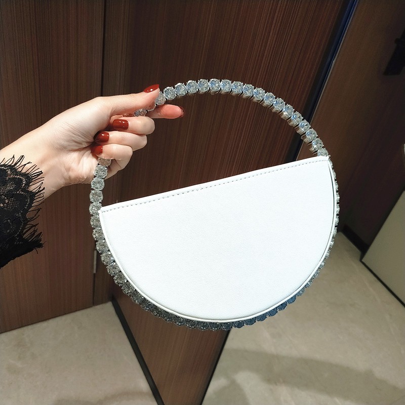 Túi Clutch cầm tay da hình bán nguyệt có quai đính đá sáng