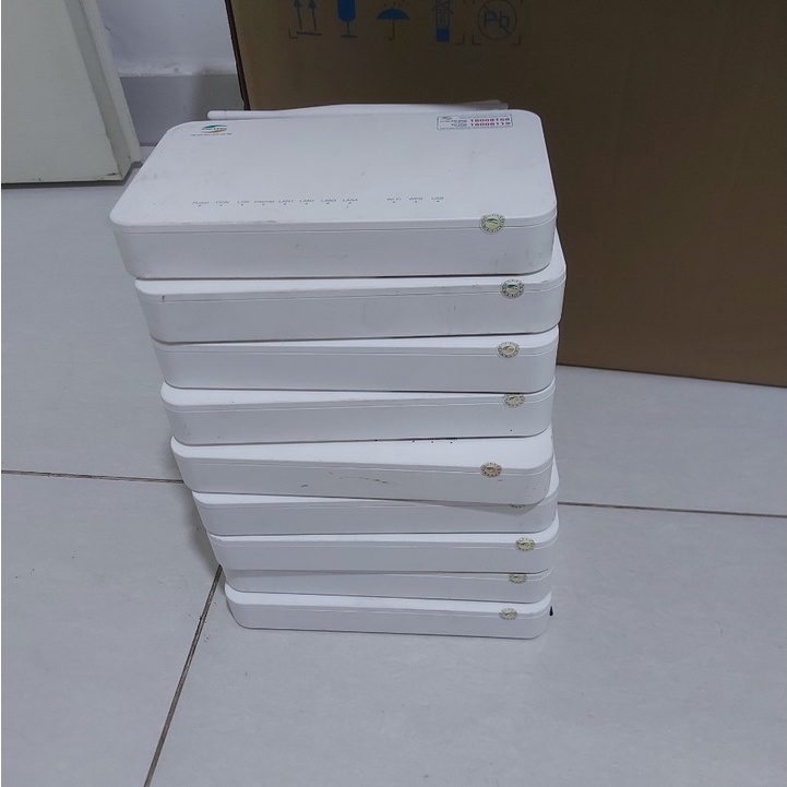 Modem cũ viettell modem ZXHN F670Y cũ  kèm nguồn 2 băng tần hỗ trợ cài đăt tên và mk wifi theo yêu cầu cắm vào là chạy