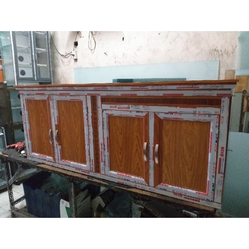 Tủ bếp treo tường nhôm hộp cao cấp màu vân gỗ vàng