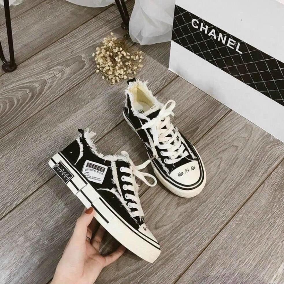 Giày thể thao sneakers nữ chất vải xước phối màu đen trắng phong cách cực hót trend