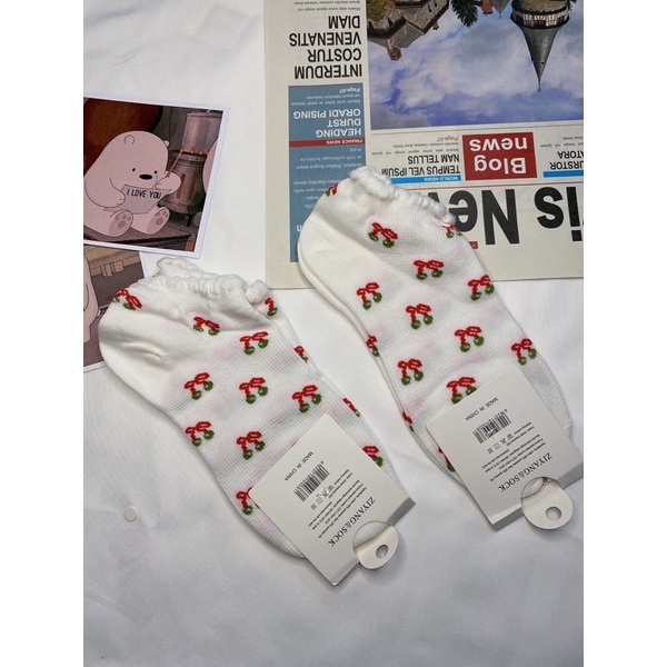 Tất nhún cổ ngắn hoạ tiết quả chery cute