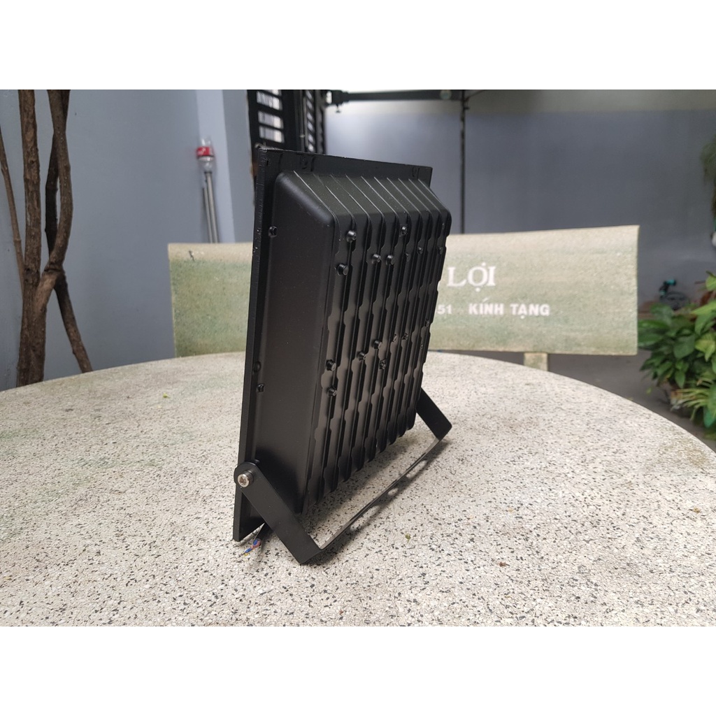ĐÈN PHA LED NGOÀI TRỜI 100W IP66 CHÍP LED COB - LED SPOTLIGHTS